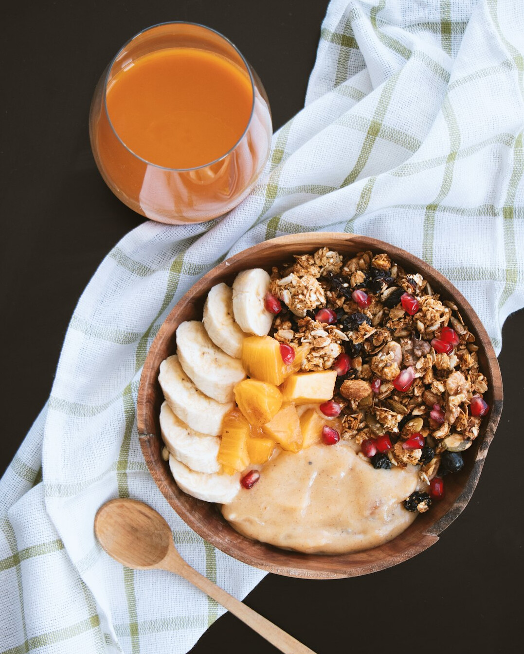 healthy breakfast bowl